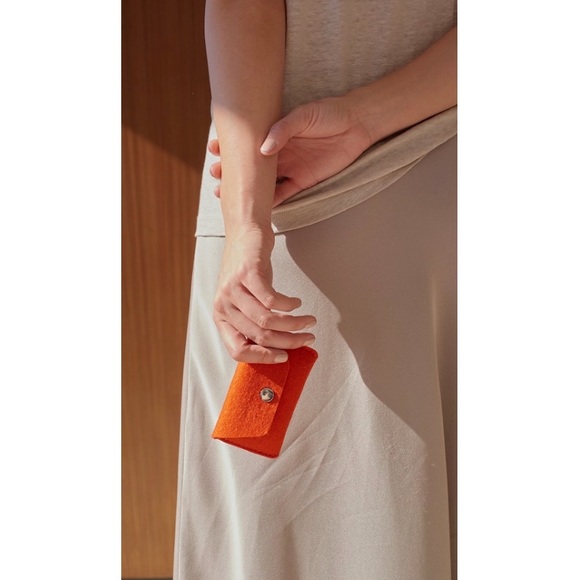 Anthropologie Graf & Lantz Card Case/Wallet. - Picture 7 of 8